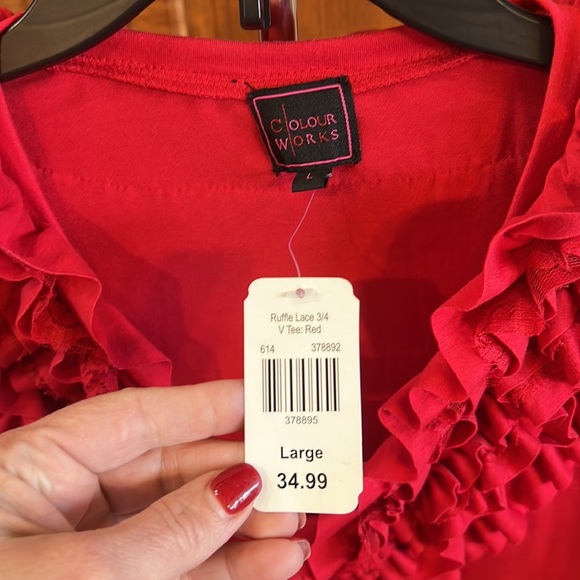 #24 - Colour Works, red ruffle, 3/4 length top. size Large - Picture 3 of 4